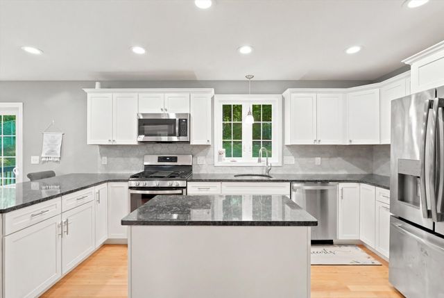 883 West Lowell Ave., Haverhill, MA 01832