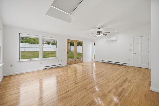 35 Franconia Drive, Cranston, RI 02920