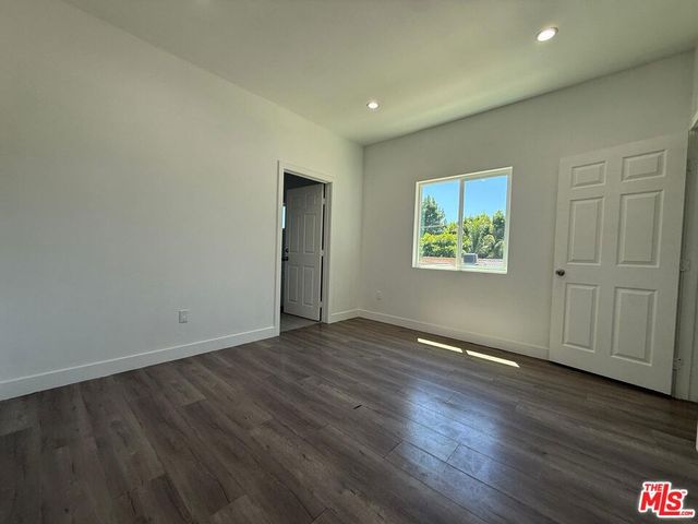 6744 Radford Avenue, Los Angeles, CA 91606