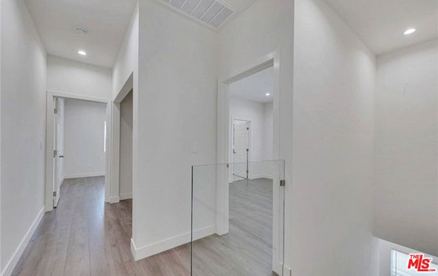 6744 Radford Avenue, Los Angeles, CA 91606