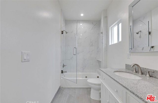 6744 Radford Avenue, Los Angeles, CA 91606