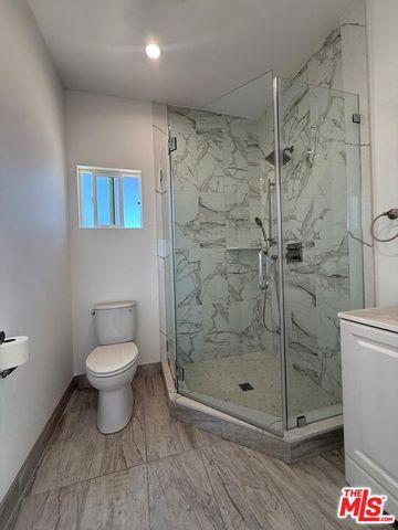 6744 Radford Avenue, Los Angeles, CA 91606