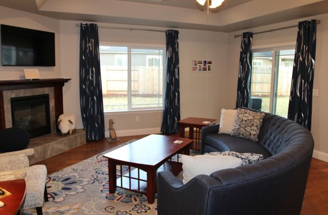 3711 Valinda Way, Klamath Falls, OR 97603