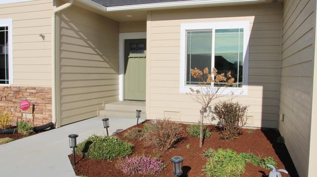 3711 Valinda Way, Klamath Falls, OR 97603