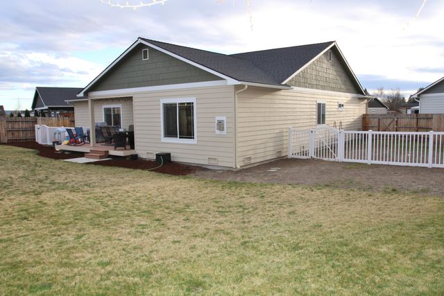 3711 Valinda Way, Klamath Falls, OR 97603