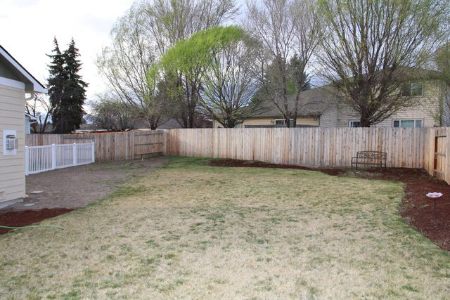 3711 Valinda Way, Klamath Falls, OR 97603