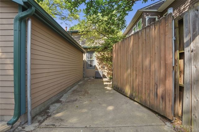 36 Tecumseh Street, Dayton, OH 45402