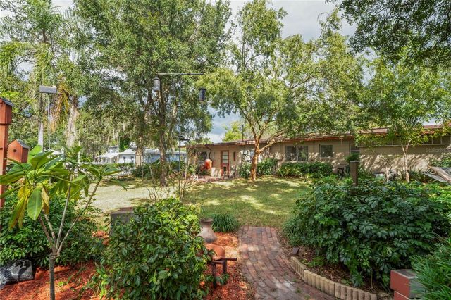 8016 SHARON DRIVE, Tampa, FL 33617