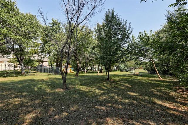 5700 Georgetowne Road, Edmond, OK 73034