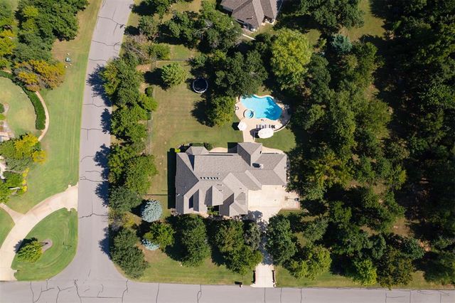 5700 Georgetowne Road, Edmond, OK 73034