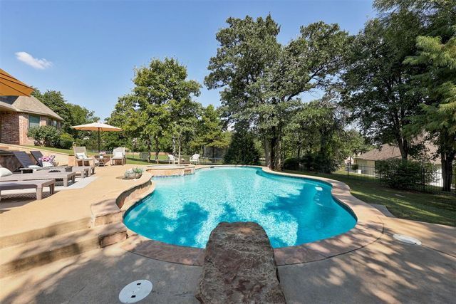 5700 Georgetowne Road, Edmond, OK 73034