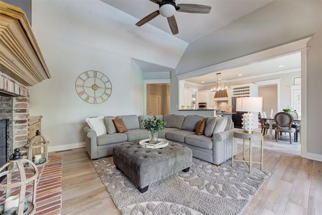 5700 Georgetowne Road, Edmond, OK 73034