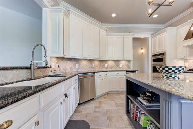 5700 Georgetowne Road, Edmond, OK 73034