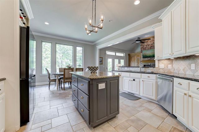 5700 Georgetowne Road, Edmond, OK 73034