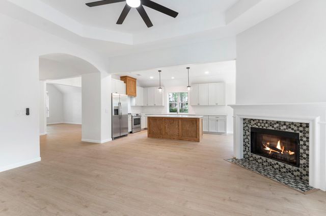 54 Legend Mill Court, The Woodlands, TX 77382