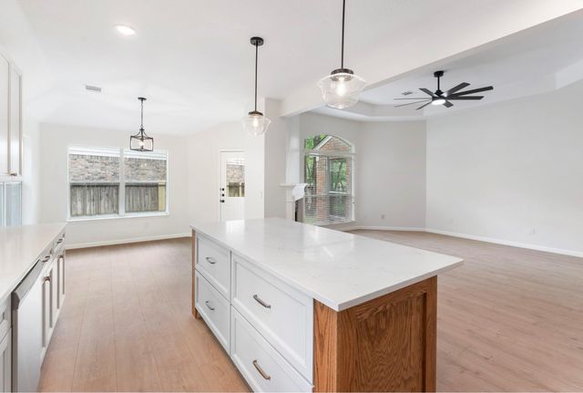 54 Legend Mill Court, The Woodlands, TX 77382