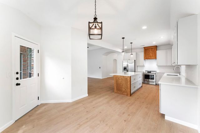 54 Legend Mill Court, The Woodlands, TX 77382