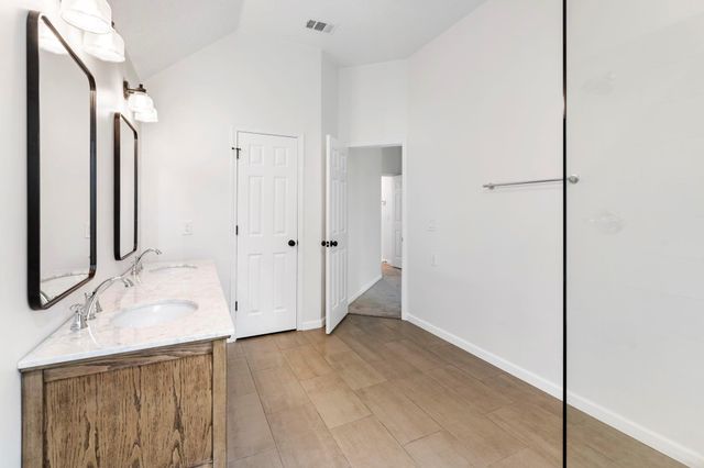 54 Legend Mill Court, The Woodlands, TX 77382