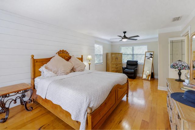 19780 Castlewood Drive, Jupiter, FL 33458
