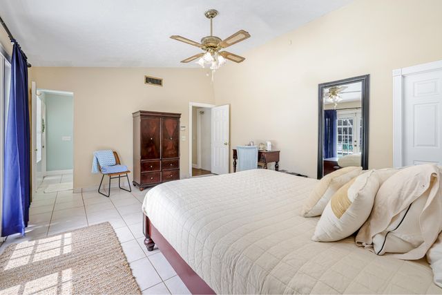 19780 Castlewood Drive, Jupiter, FL 33458