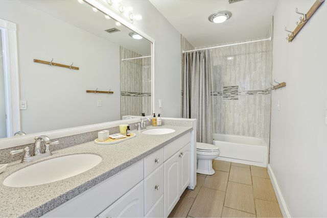 19780 Castlewood Drive, Jupiter, FL 33458