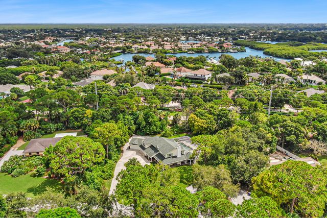 19780 Castlewood Drive, Jupiter, FL 33458