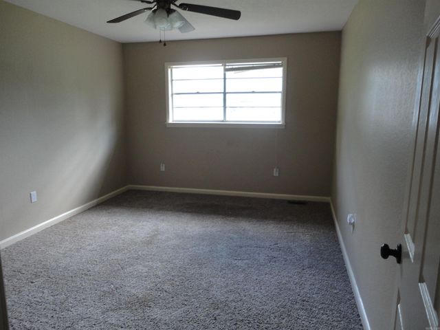 417 NE 4th Street, England, AR 72046