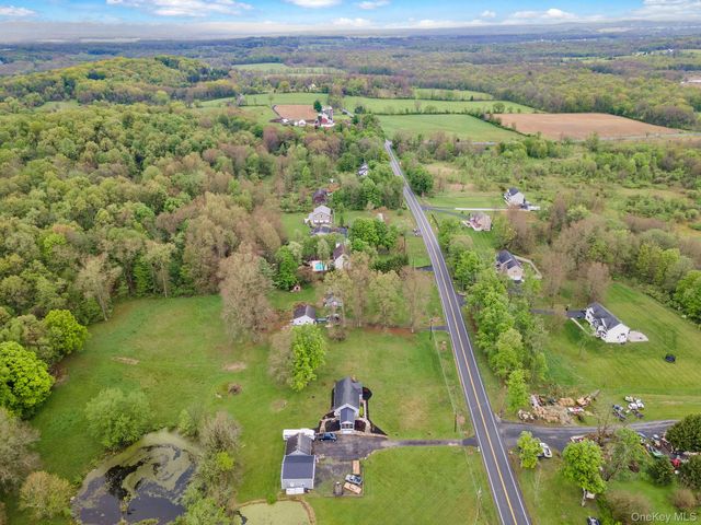 1327 County Route 17, Walden, NY 12586