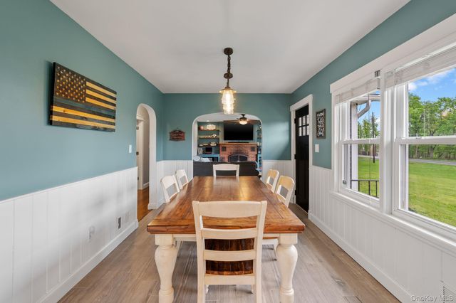 1327 County Route 17, Walden, NY 12586