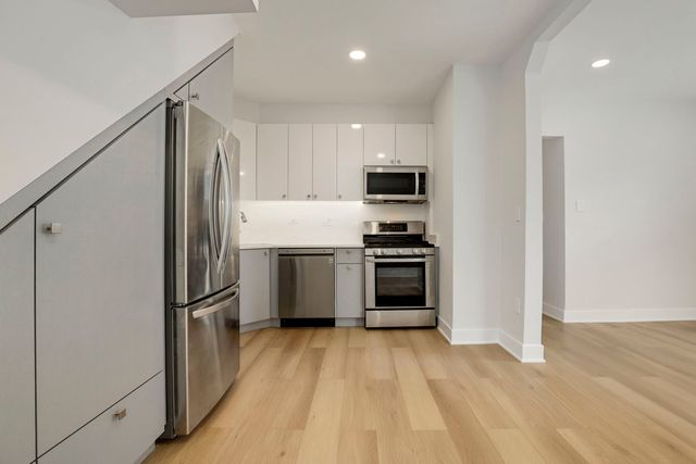 4340 N Oakley Avenue CH, Chicago, IL 60618