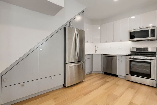 4340 N Oakley Avenue CH, Chicago, IL 60618