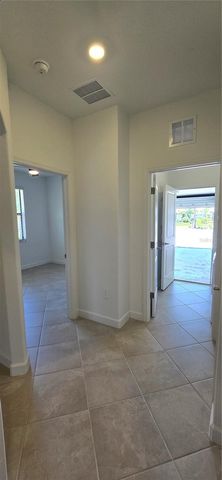 5307 CRYSTAL HARBOR COVE, Bradenton, FL 34211