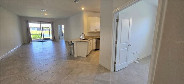 5307 CRYSTAL HARBOR COVE, Bradenton, FL 34211