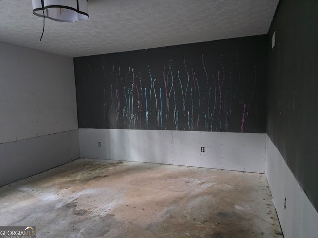 5398 Rockbridge Road, Stone Mountain, GA 30088