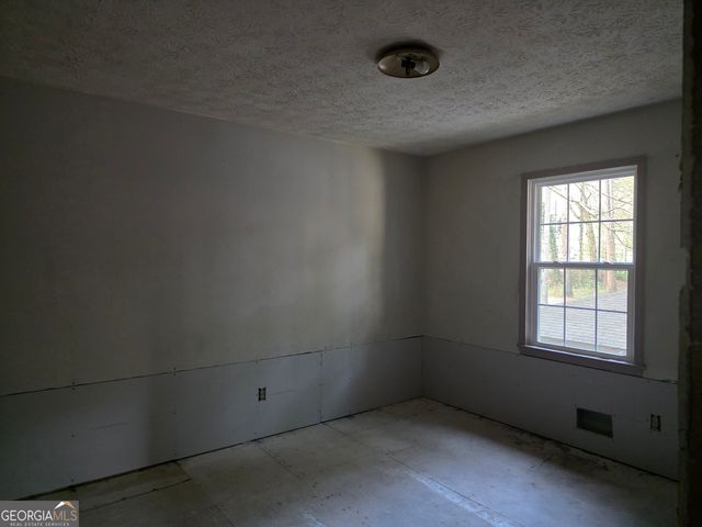 5398 Rockbridge Road, Stone Mountain, GA 30088