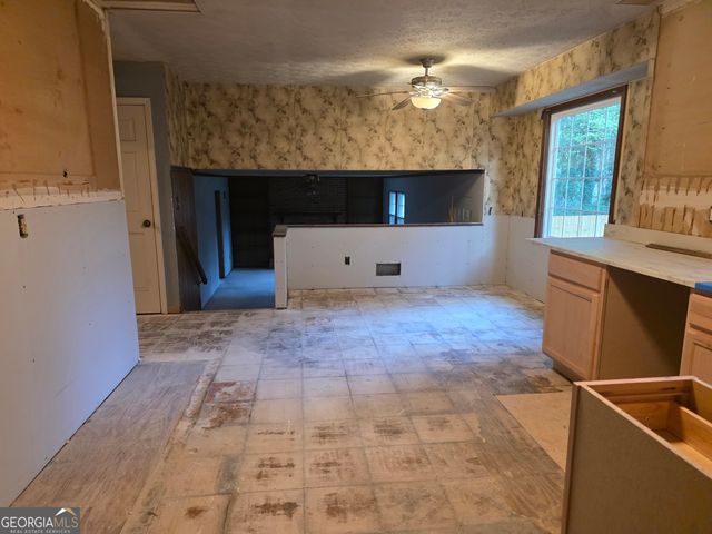 5398 Rockbridge Road, Stone Mountain, GA 30088
