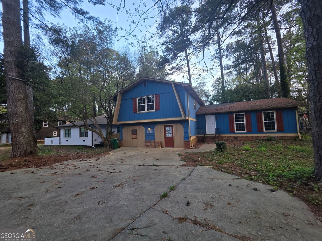 5398 Rockbridge Road, Stone Mountain, GA 30088
