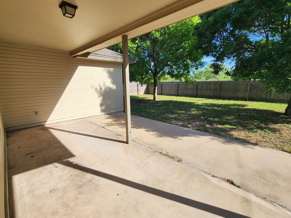 Image 13 of property listing at 3617 Dominion Ridge, San Angelo, TX 76904