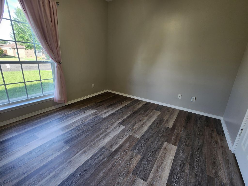 Image 6 of property listing at 3617 Dominion Ridge, San Angelo, TX 76904