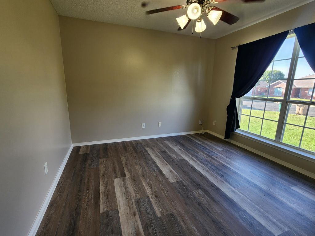 Image 8 of property listing at 3617 Dominion Ridge, San Angelo, TX 76904