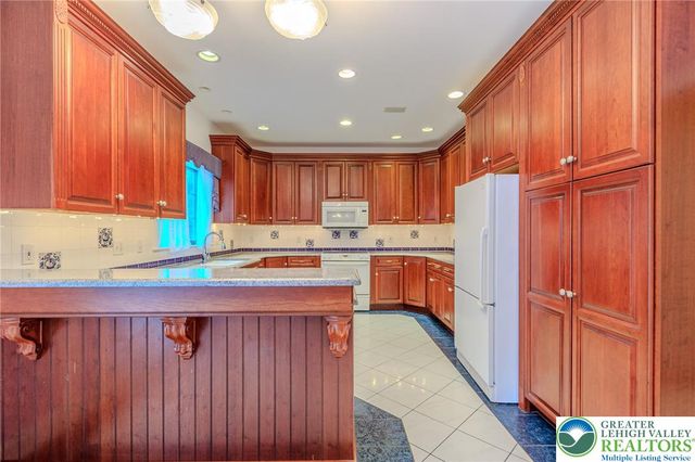 1768 Penns Crossing, South Whitehall Twp, PA 18104