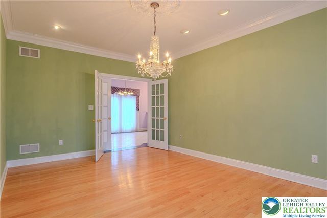 1768 Penns Crossing, South Whitehall Twp, PA 18104