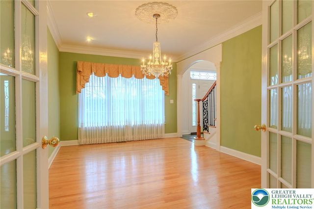 1768 Penns Crossing, South Whitehall Twp, PA 18104