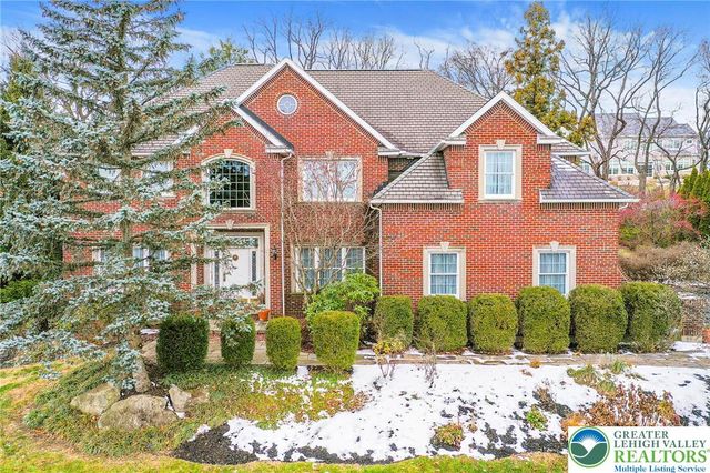 1768 Penns Crossing, South Whitehall Twp, PA 18104