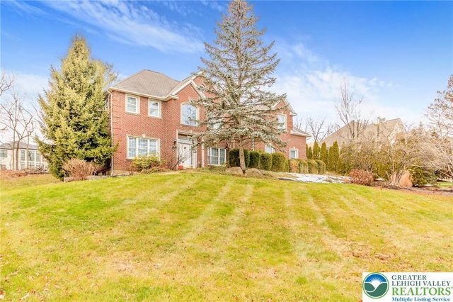 1768 Penns Crossing, South Whitehall Twp, PA 18104