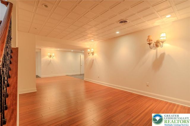 1768 Penns Crossing, South Whitehall Twp, PA 18104