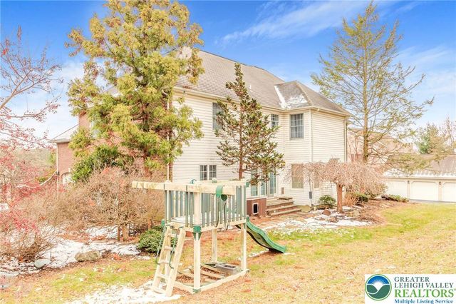 1768 Penns Crossing, South Whitehall Twp, PA 18104