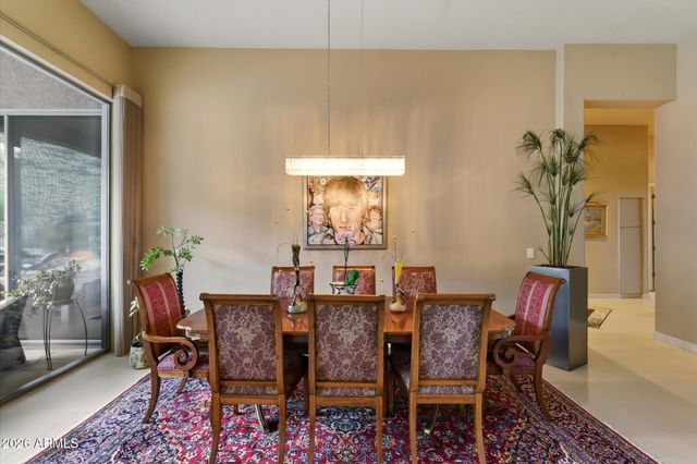 5565 W PINNACLE HILL Drive W, Glendale, AZ 85310