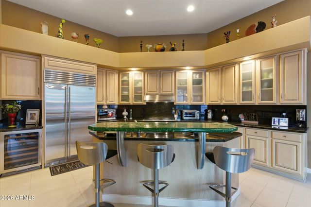 5565 W PINNACLE HILL Drive W, Glendale, AZ 85310