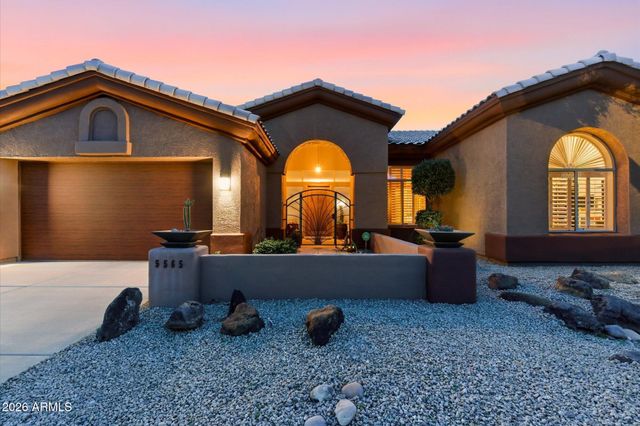 5565 W PINNACLE HILL Drive W, Glendale, AZ 85310